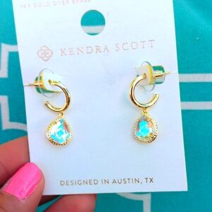 🆕✨🩵NWT Kendra Scott Dichoric Gemstone Earrings!